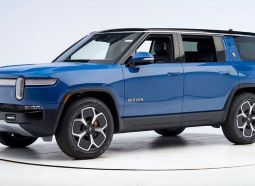 Rivian R1S Adventure 2024